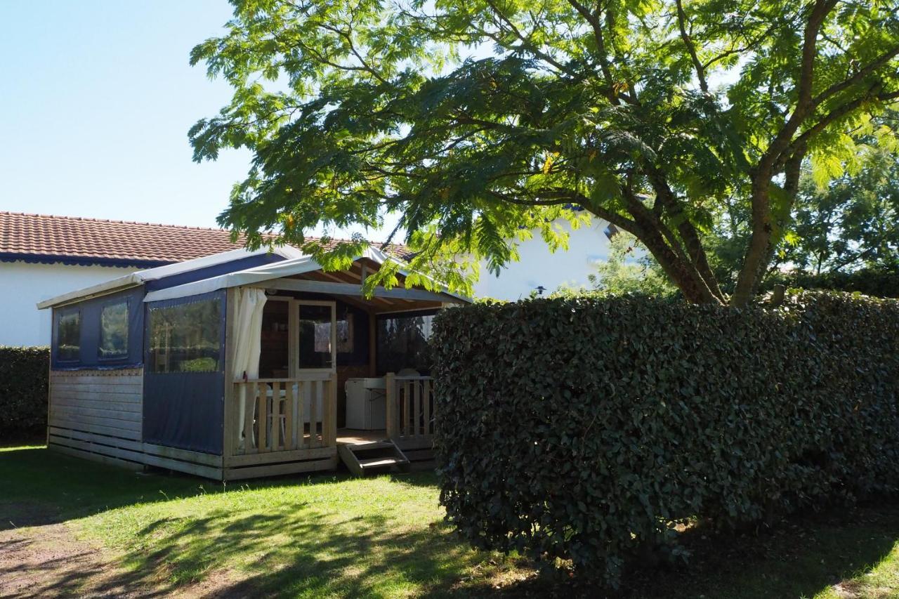 Hotel Camping Le Puits De L'Auture Saint-Palais-sur-Mer Esterno foto