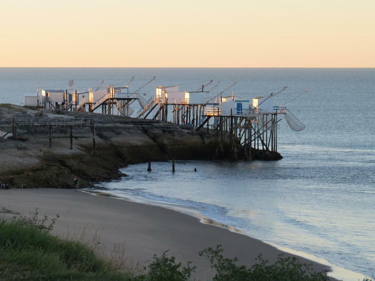 Hotel Camping Le Puits De L'Auture Saint-Palais-sur-Mer Esterno foto